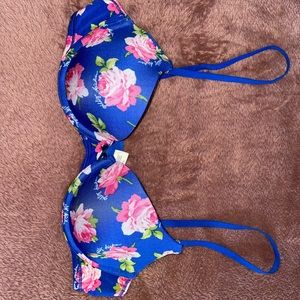 Gilly Hicks blue floral 34B underwire Bra